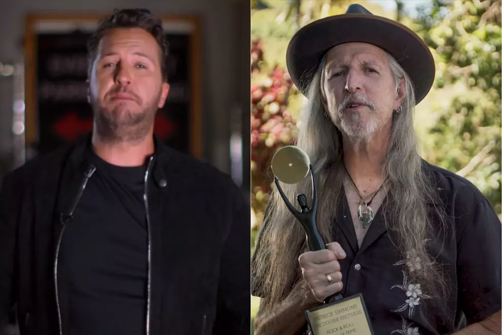 Luke Bryan Inducts the Doobie Brothers Into Rock Hall of Fame