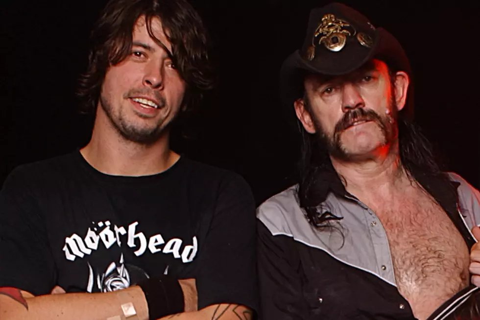 Dave Grohl Recalls Visiting Lemmy’s ‘Disgusting’ Home