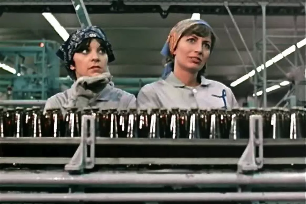 How ‘Laverne and Shirley’ Brought ‘Blue Collar Girls’ to TV