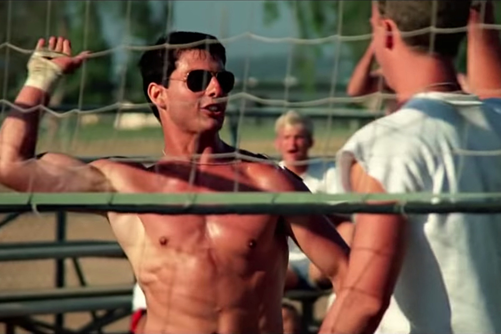 Top Guns Full Porn - Why 'Top Gun' Features That 'Soft Porn' Volleyball Scene