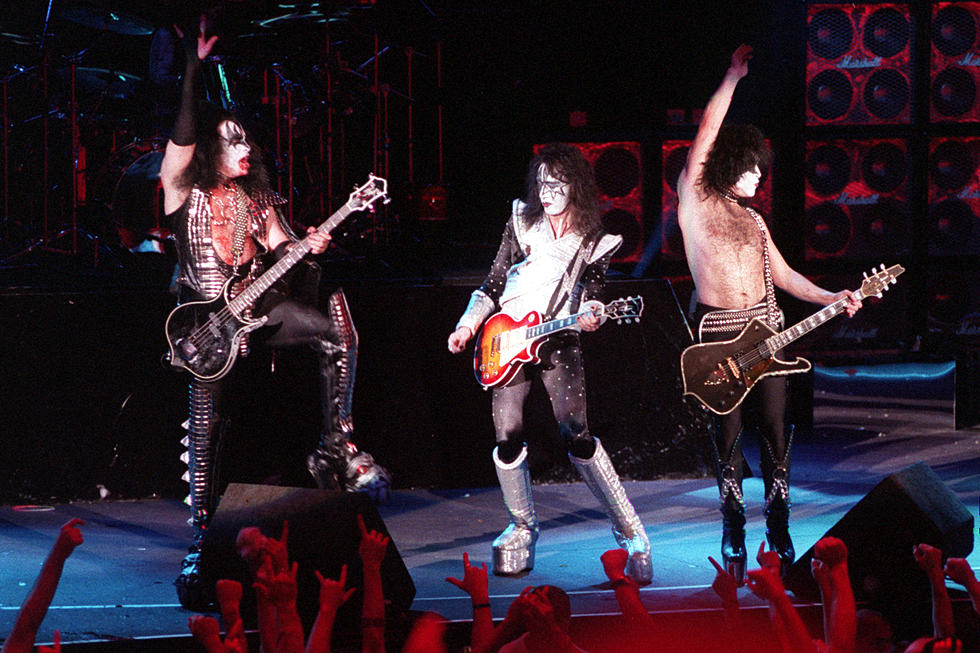 25 Years Ago: Kiss Preview Their Blockbuster Reunion Tour