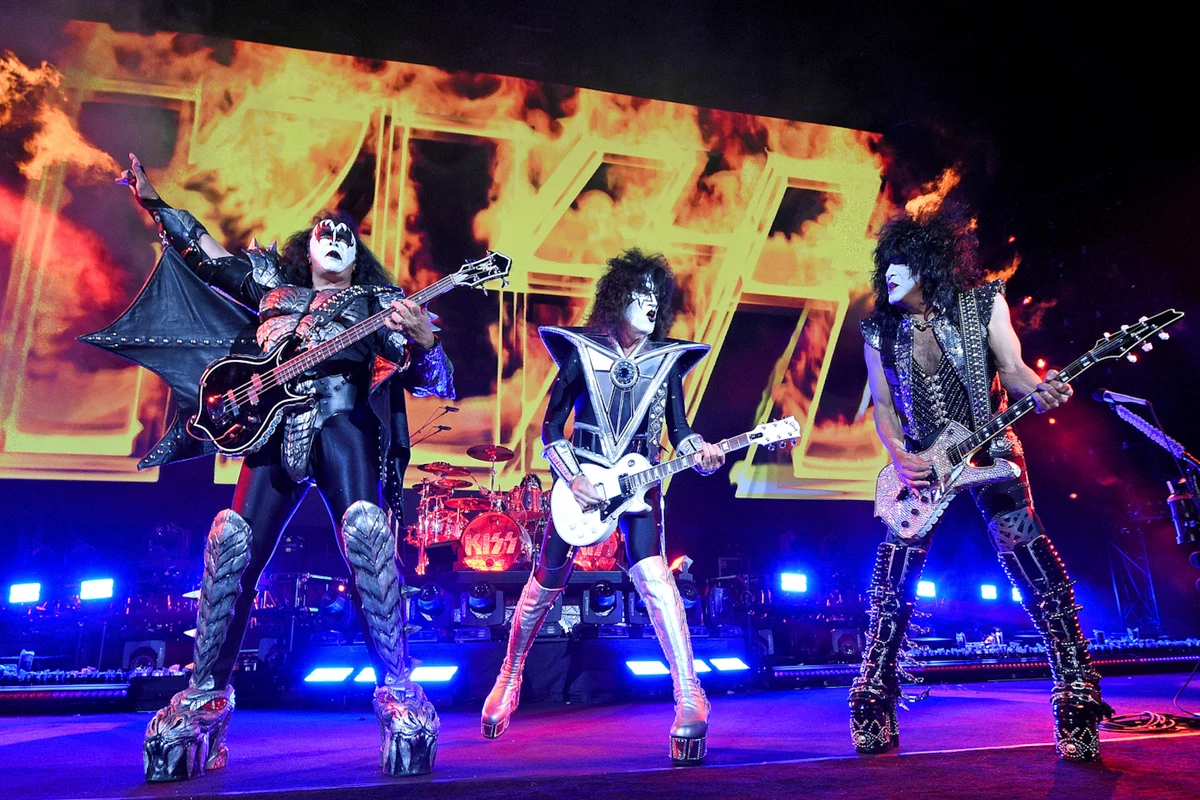 Kiss Perform First PostCOVID Show at the Tribeca Film Festival