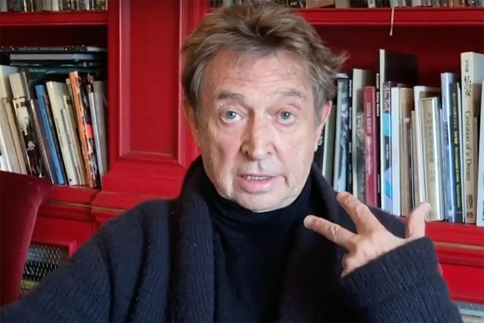 Watch Andy Summers Read Story From His Book ’Fretted and Moaning’