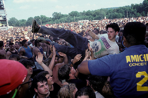 30 Years Ago: Lollapalooza Takes a Revolution on Tour