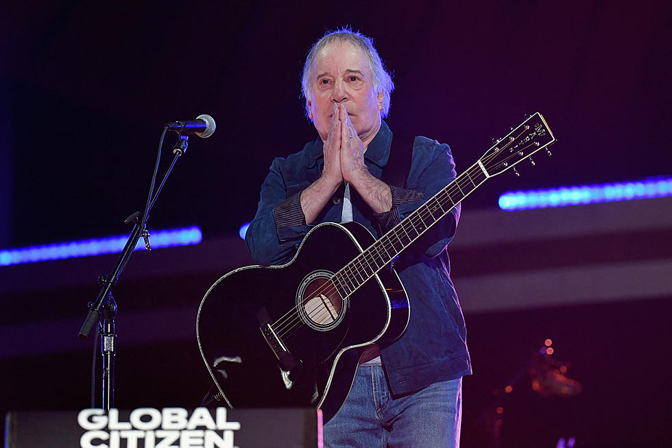 Paul Simon Plays Surprise Two-Song Set During Global Citizen Live