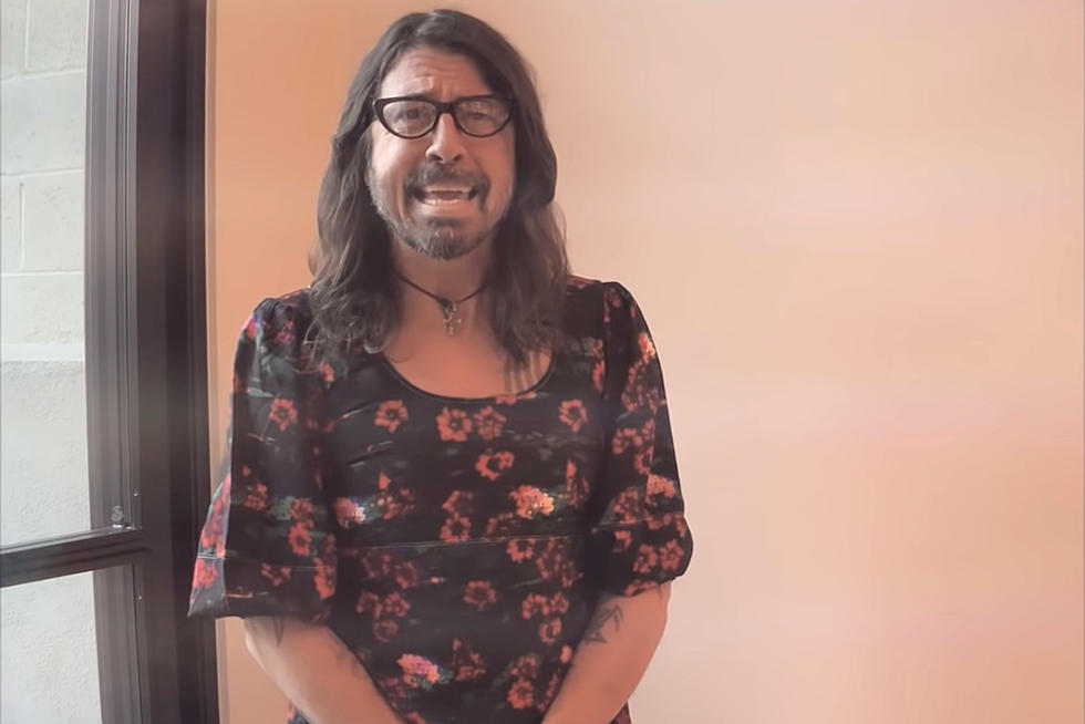 Watch: Dave Grohl's Death Metal Cover of Lisa Loeb's 'Stay'