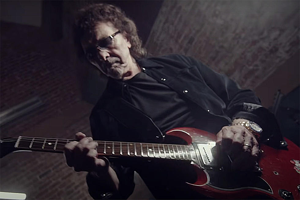 Listen to New Tony Iommi Track ‘Scent of Dark’