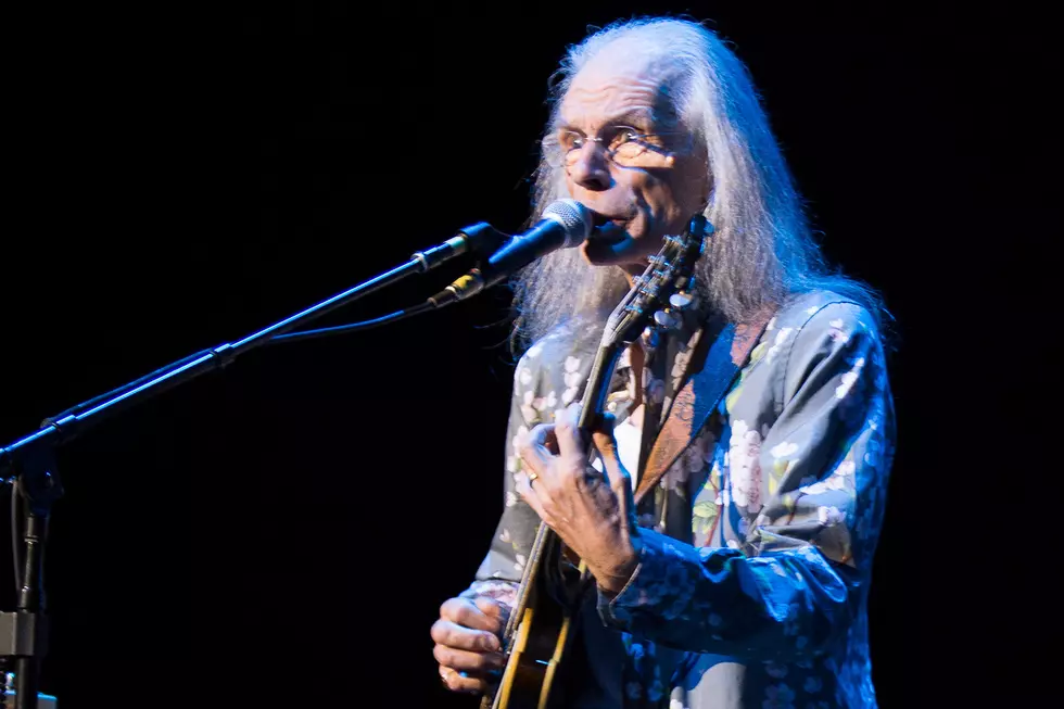 Steve Howe Talks Yes Reunion