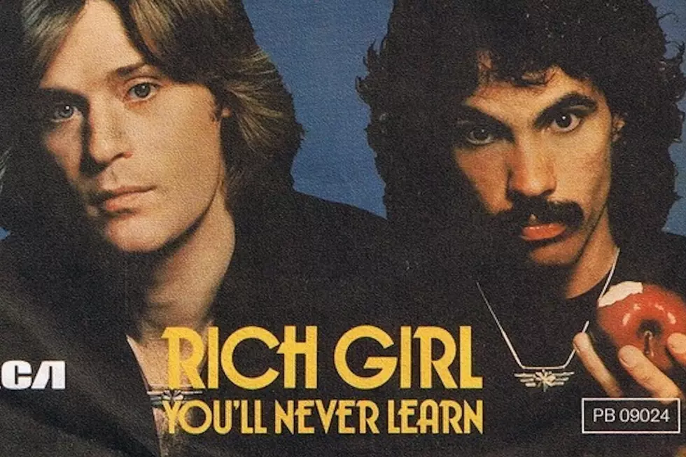 Hall and Oates Notch Their First Number 1 In 1977