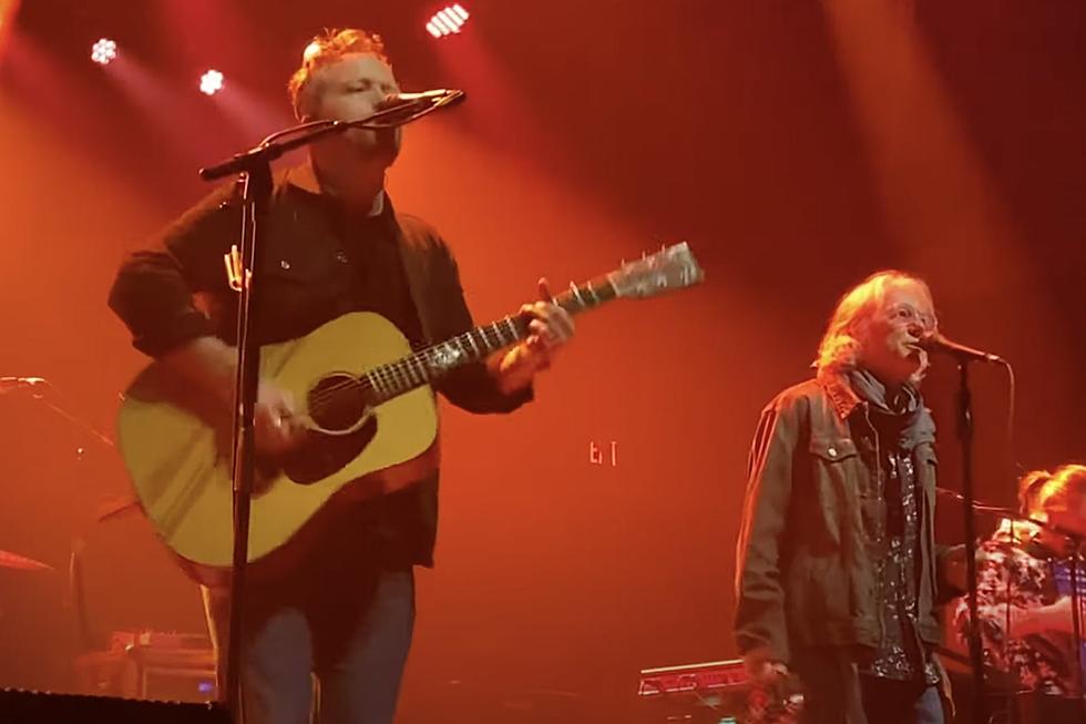See R.E.M.&#8217;s Mike Mills Join Jason Isbell Onstage for &#8216;Driver 8&#8242;