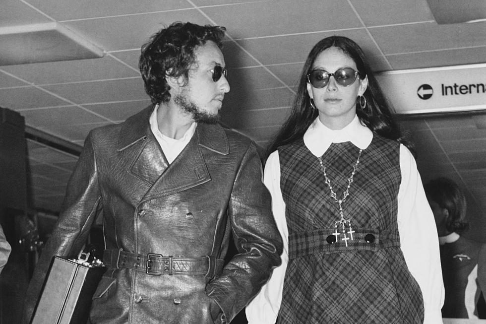 How Bob Dylan’s First Divorce and Career Became Intertwined