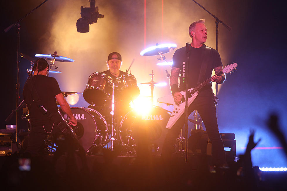 Metallica Perform First Concert of 2022: Photos, Set List, Video
