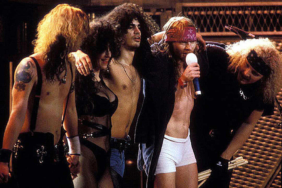Why Guns N’ Roses Put Out Both ‘Use Your Illusion’ Albums at Once