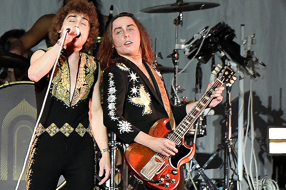 Greta Van Fleet Guitarist Jake Kiszka Hospitalized With Pneumonia