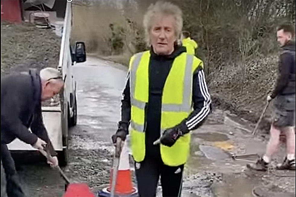 Watch Rod Stewart Repairing Road Near His Home
