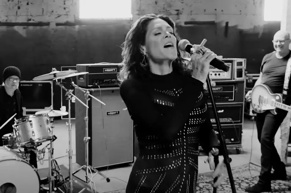 Watch Beth Hart’s Silent Video for Led Zeppelin’s ‘Black Dog’