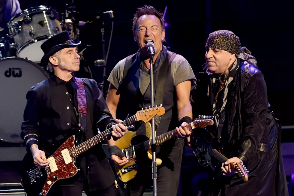 Bruce Springsteen Announces 2023 Tour With the E Street Band