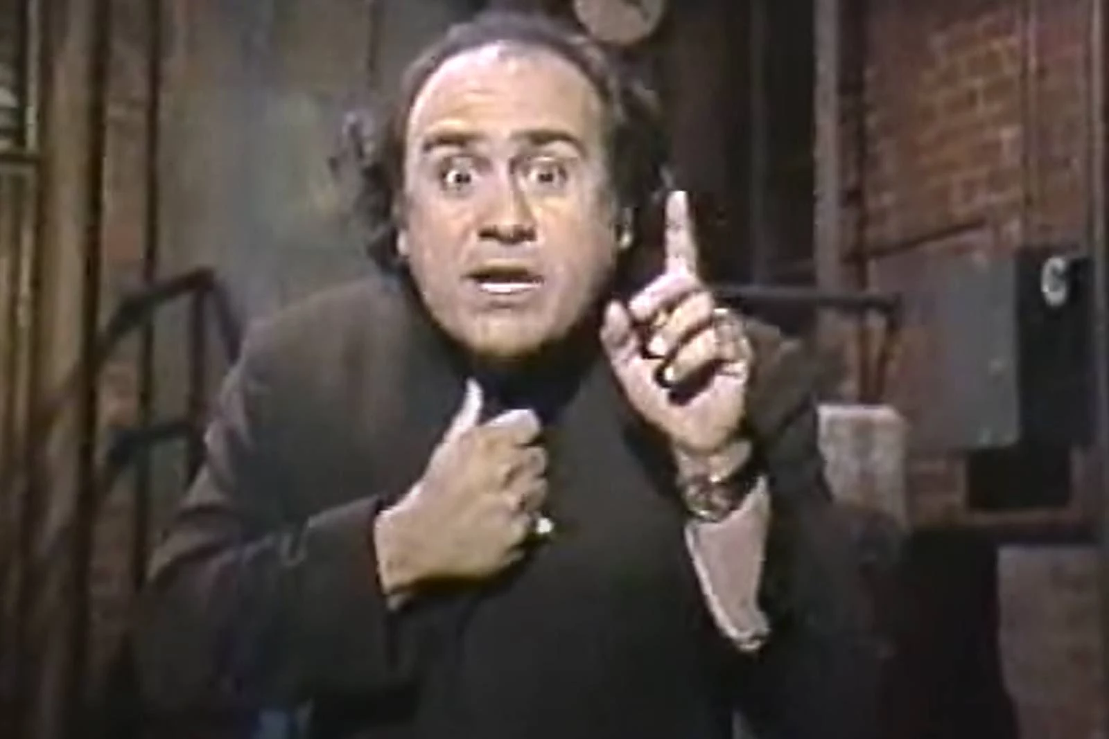 40 Years Ago: Danny DeVito Buys 'Taxi' Reprieve With 'SNL' Stunt