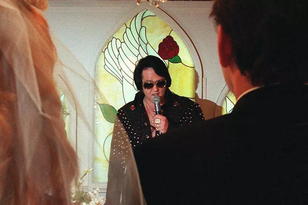 Elvis Image Owners Tell Impersonators to End Las Vegas Weddings