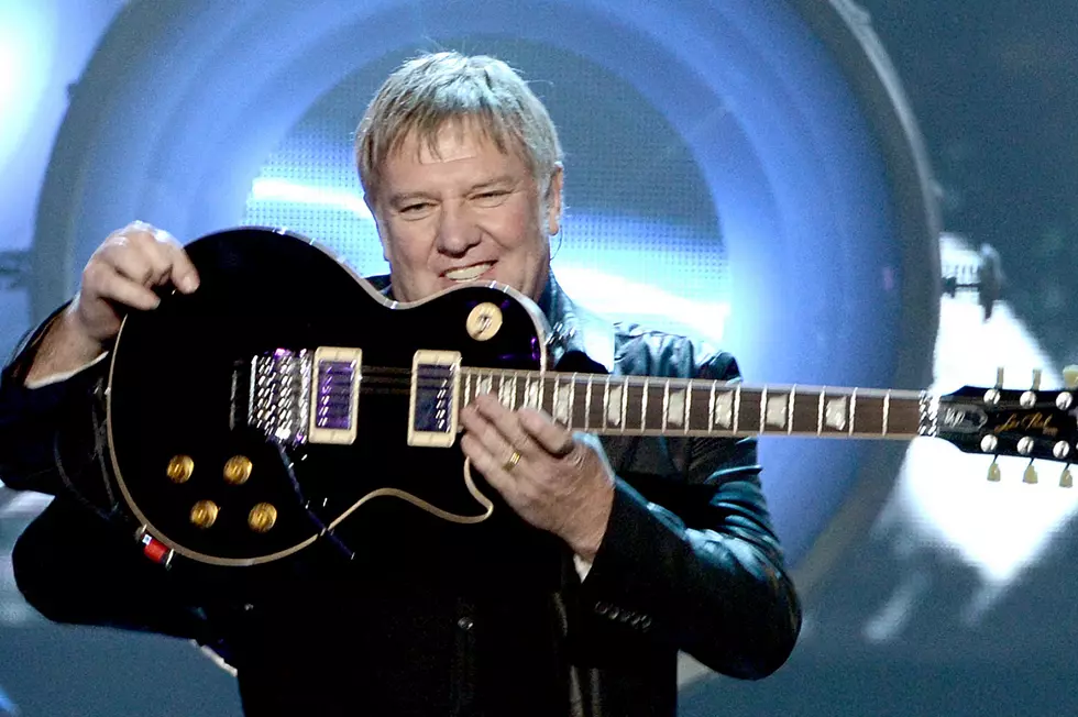 Rush’s Alex Lifeson Reveals Weird Pre-Show Jams with Primus