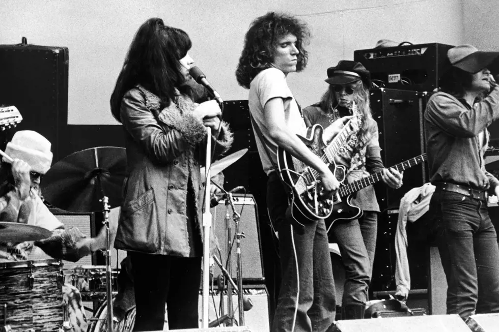 When a Jefferson Airplane Concert Turned Into a ‘War Zone’