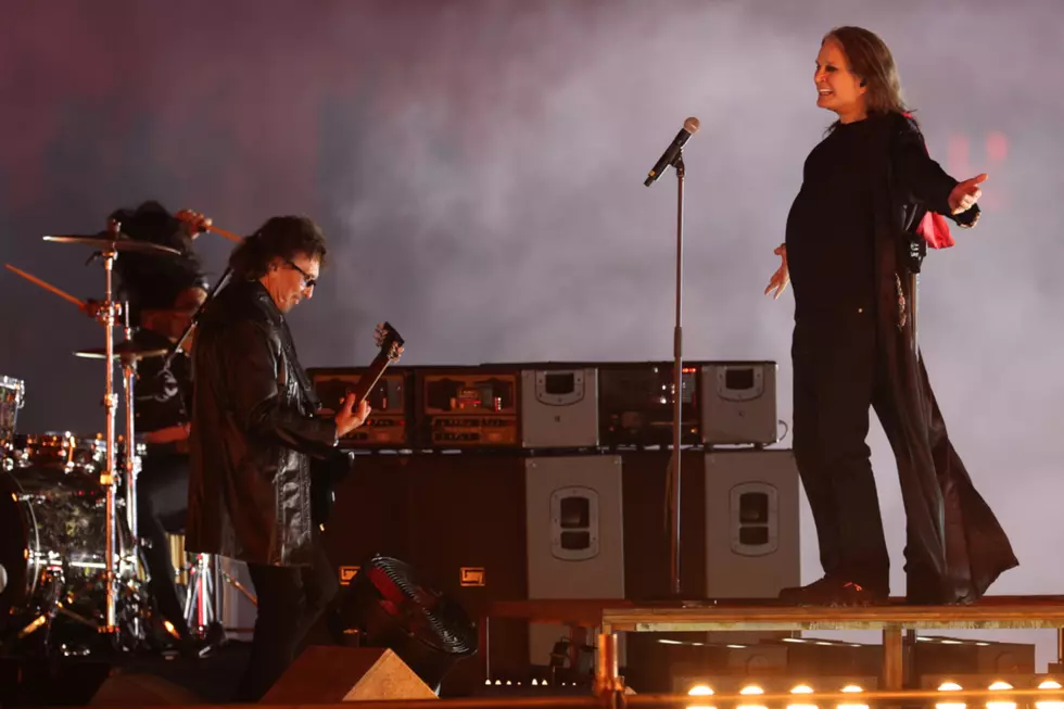 Watch Ozzy Osbourne and Tony Iommi Reunite to Perform &#8216;Paranoid&#8217;