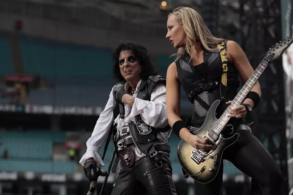 Nita Strauss Hasn’t Ruled Out Return to Alice Cooper’s Band