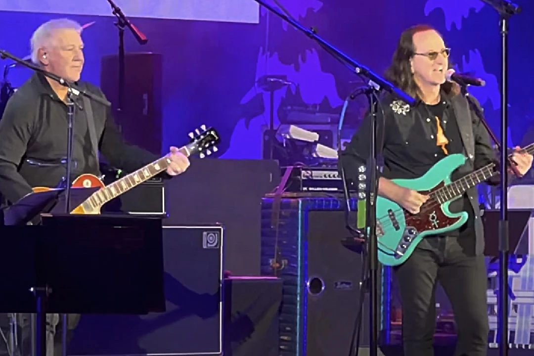Watch Geddy Lee and Alex Lifeson Reunite at 'South Park' Show