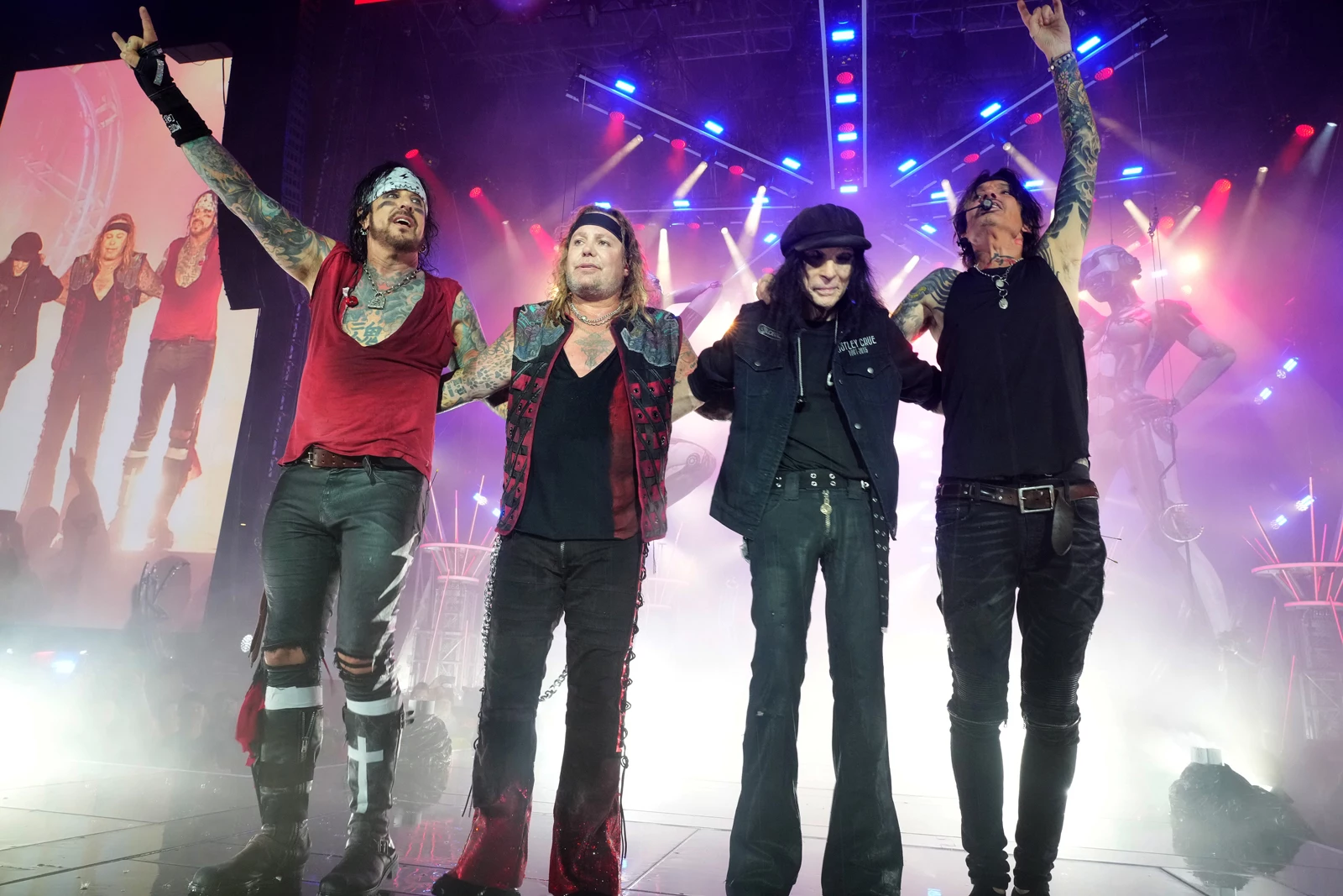 Motley Crue Hints at Future Tour Plans ‘See You in February’ DRGNews