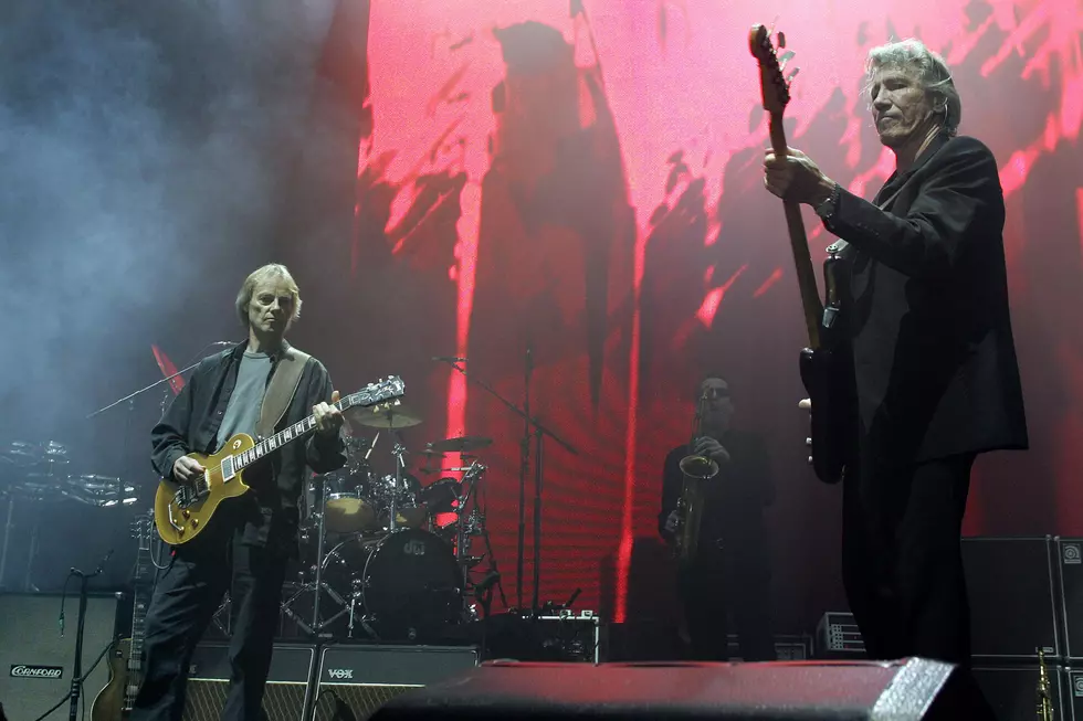 Snowy White Explains How to Work With Roger Waters