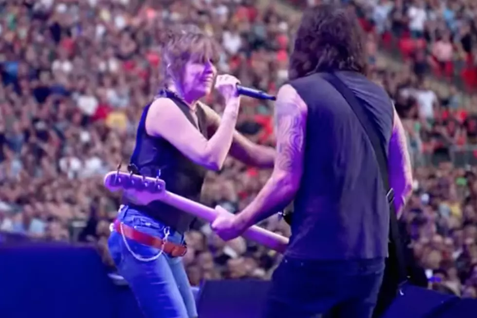 The Pretenders Joined by Dave Grohl at Taylor Hawkins Tribute Show