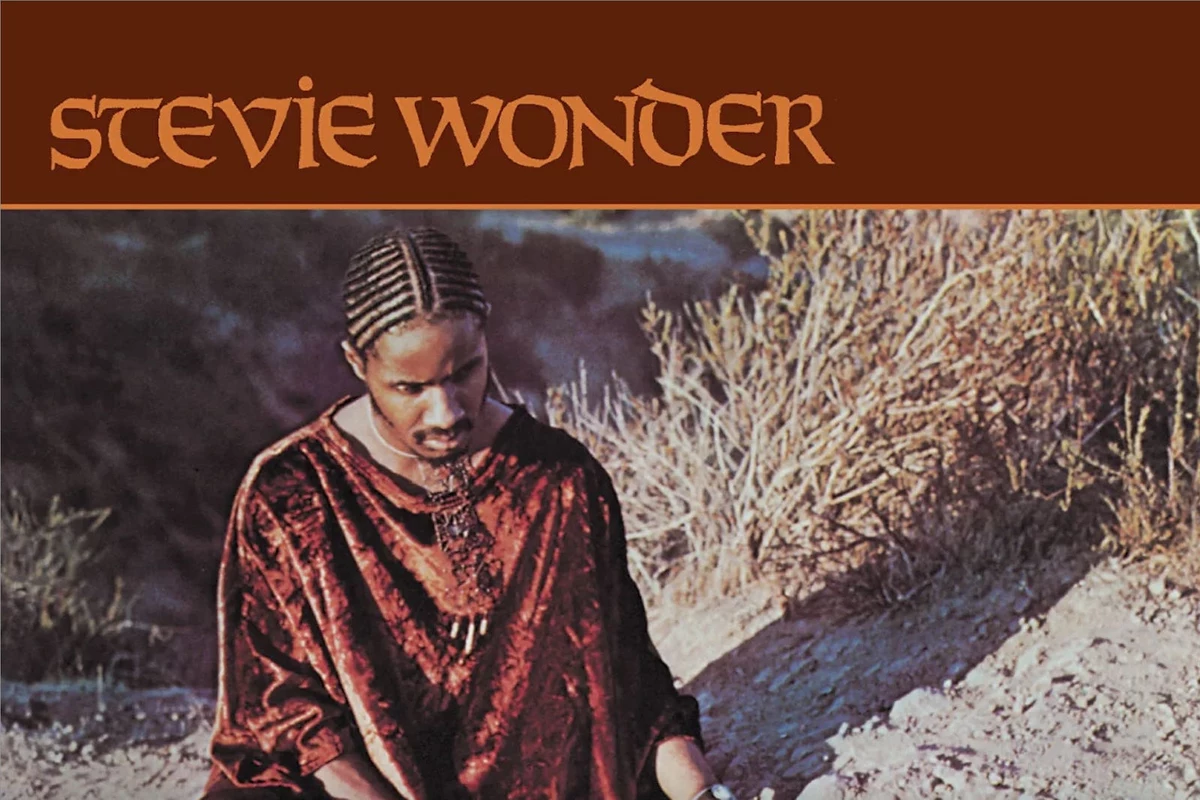 Stevie Wonder's Blonde Hair: A Symbol of Self-Expression and Individuality - wide 6