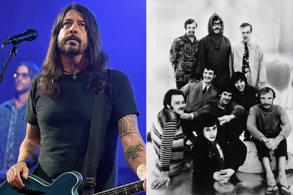 Watch Dave Grohl Cover Blood, Sweat and Tears’ ‘Spinning Wheel’