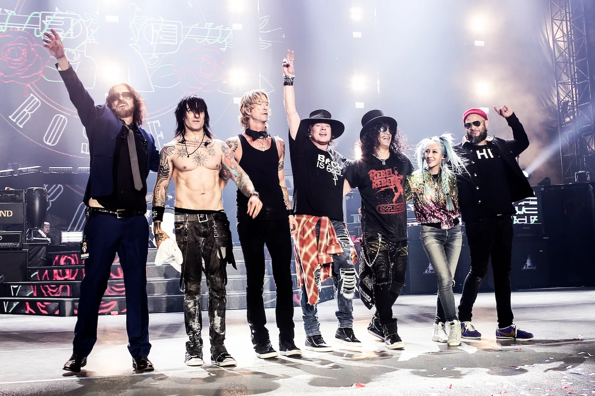 All 23 Musicians Who've Been in Guns N' Roses
