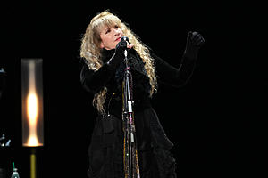 Stevie Nicks Adds More Dates to Sprawling US Tour
