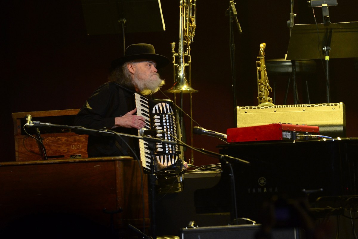 Watch Garth Hudson Perform Rare House Concert