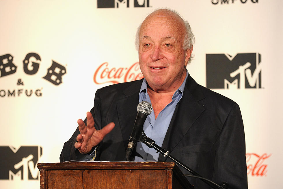 Seymour Stein, Music Executive Who Signed the Ramones, Dead at 80