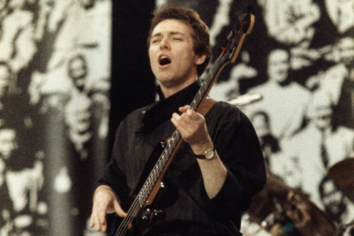 Bassist John Giblin Dead at 71