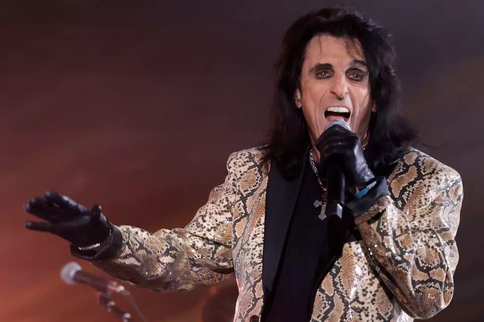 Alice Cooper Believes Gender-Affirming Care Is a 'Fad'