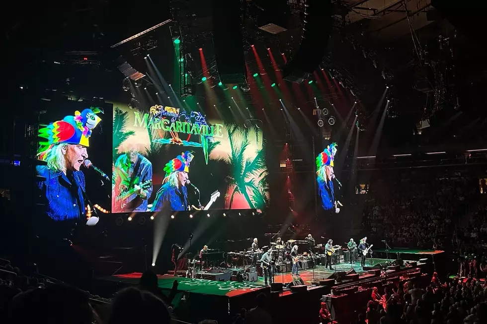 Watch Eagles Pay Tribute to Jimmy Buffett With Two Covers