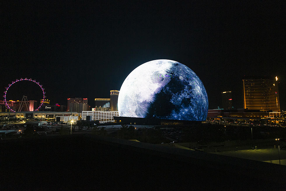 Las Vegas' Exosphere Lights to Full Capacity for First Time
