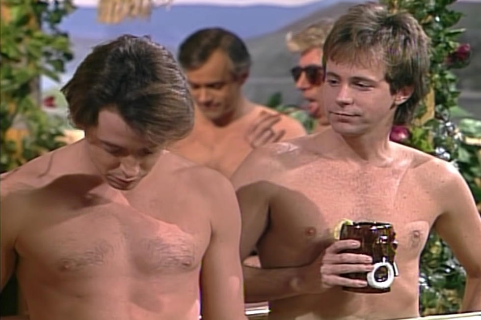 35 Years Ago: ‘SNL’ ‘Nude Beach’ Sketch Garners 46,000 Complaints