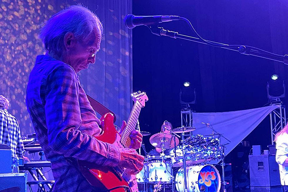 Steve Howe Explains How Yes Built Their 'Classic Tales' Set List