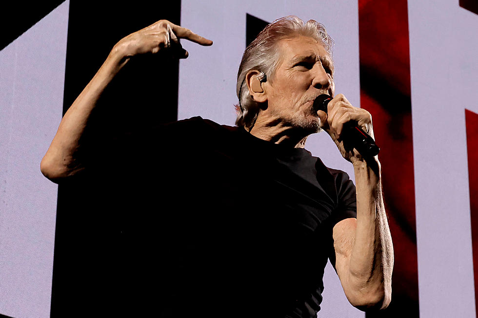 Roger Waters to Fans: 'F--- Off' 