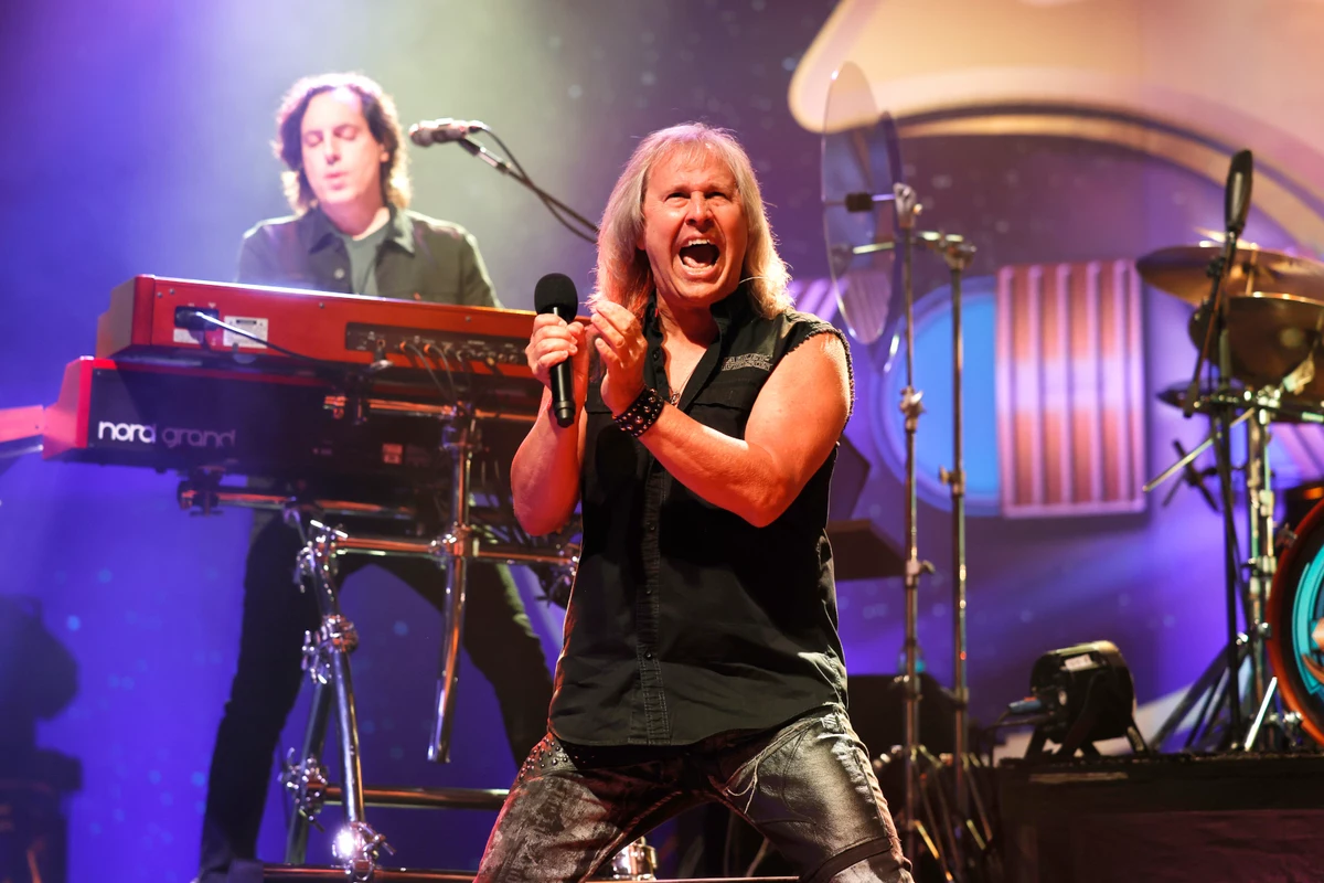 Kansas Extends 50th Anniversary Tour Again With 23 More Shows Kansas Extends 50th Anniversary Tour Again With 23 More Shows