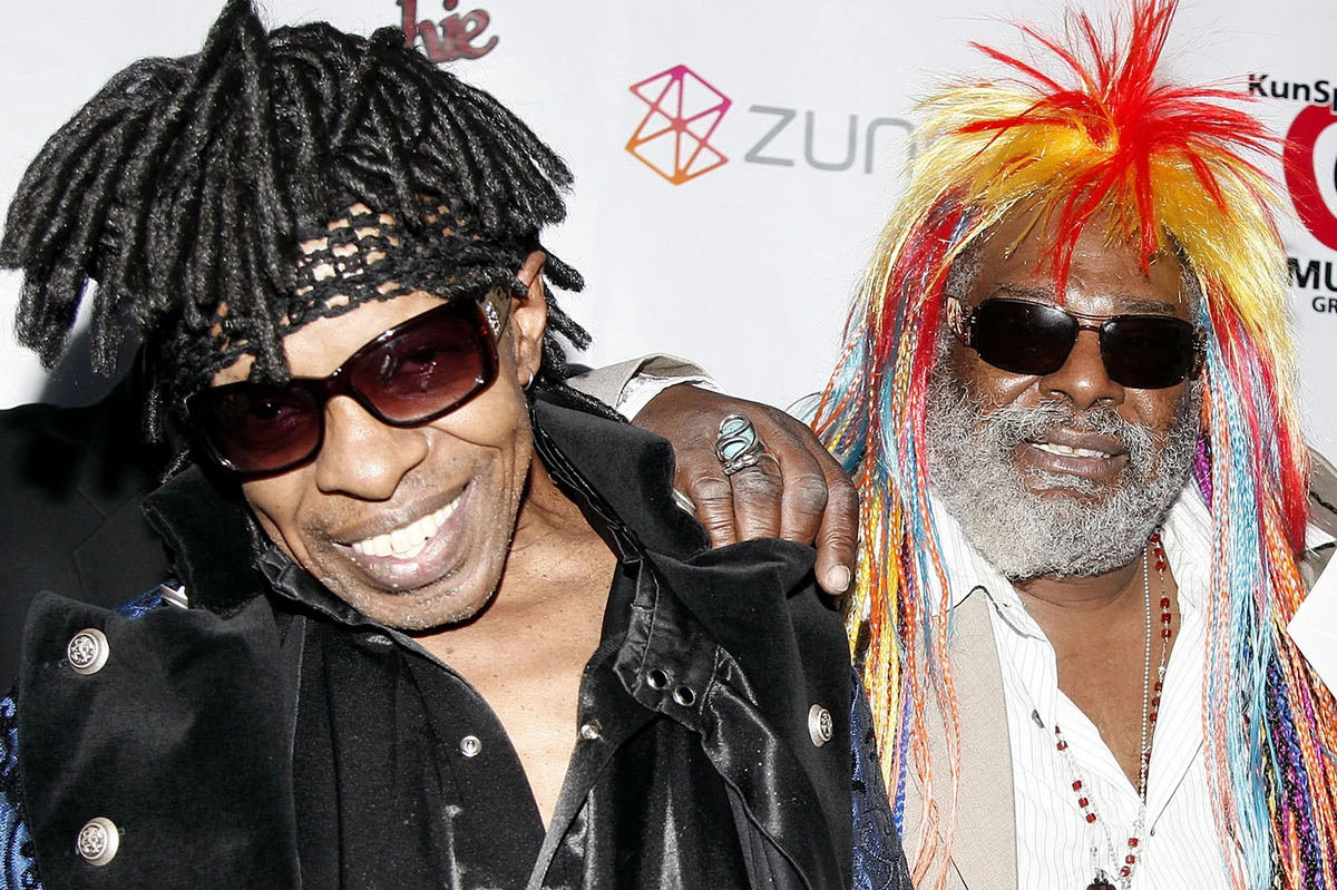 did sly stone smoke cigarettes Stone's Memoir Teems With Tales of Music, Drugs, Survival and a Pet Baboon? Sly Stone DAVID SHEFF