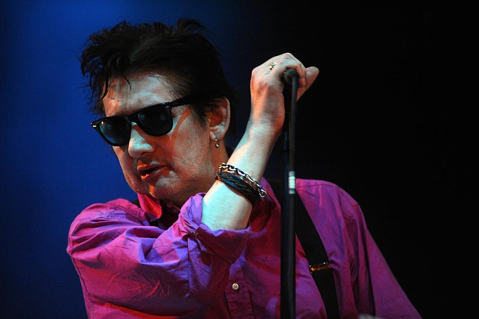 Pogues&#8217; Troubled Frontman Shane MacGowan Dies at 65