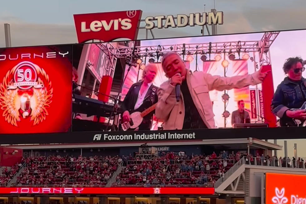 Watch: Journey Changes ‘Don’t Stop Believin” Lyrics at NFL Game