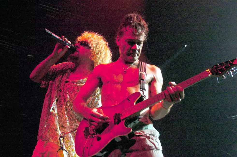 Sammy Hagar Says He&#8217;s &#8216;Way Over&#8217; PTSD From 2004 Van Halen Tour