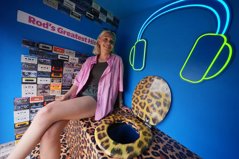Da Ya Think Rod Stewart’s New Festival Toilet Is Sexy?
